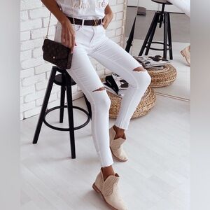 Urban Outfitters White Ankle Skinny Jeans-